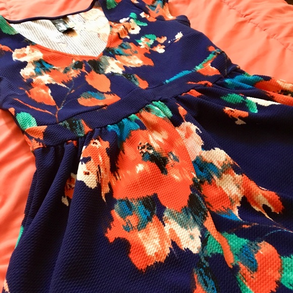 Fit and flare colorful Dress! - Picture 3 of 3